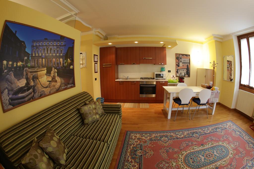 Central House Bergamo Zimmer foto