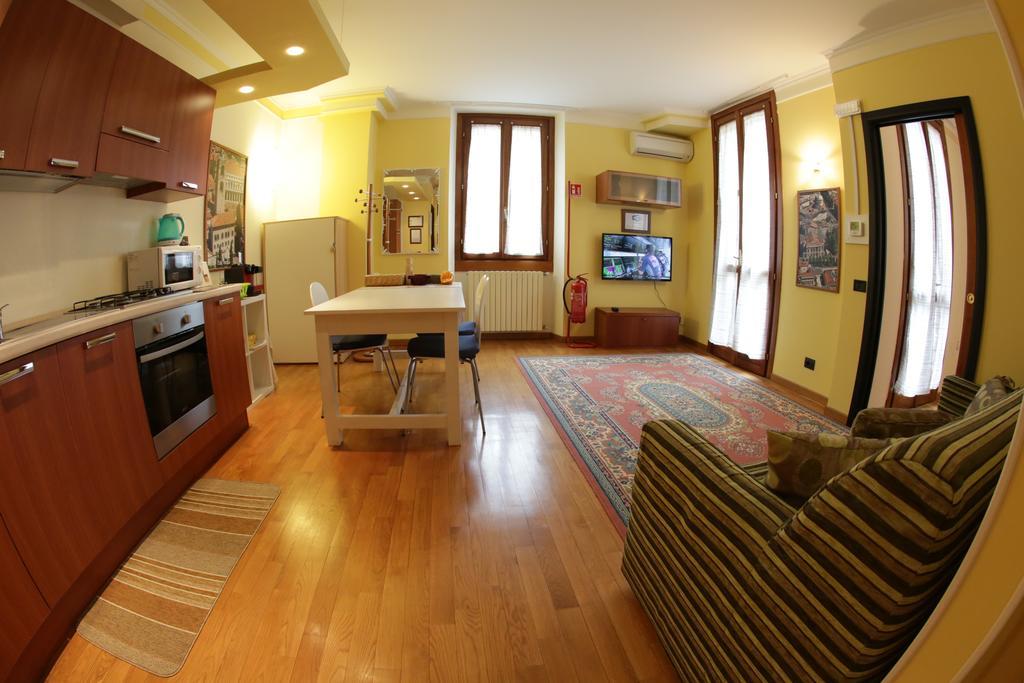 Central House Bergamo Zimmer foto